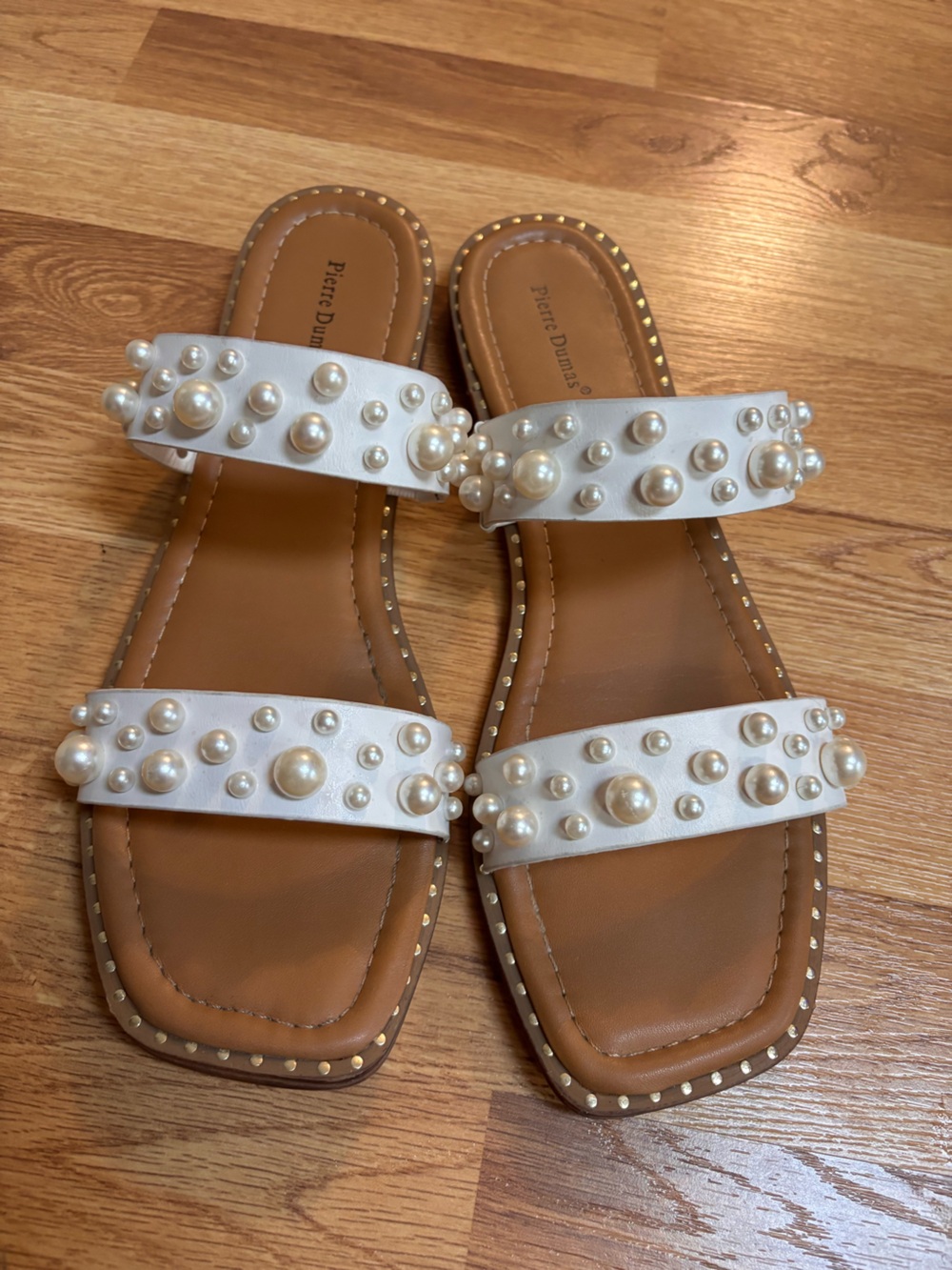 Pierre Dumas Points White Pearl Embellished Strap Sandal With Box Womens Size 10